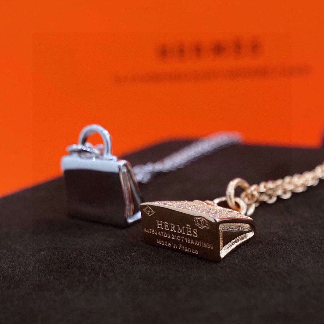 Hermès Kelly Bag Pendant Necklace