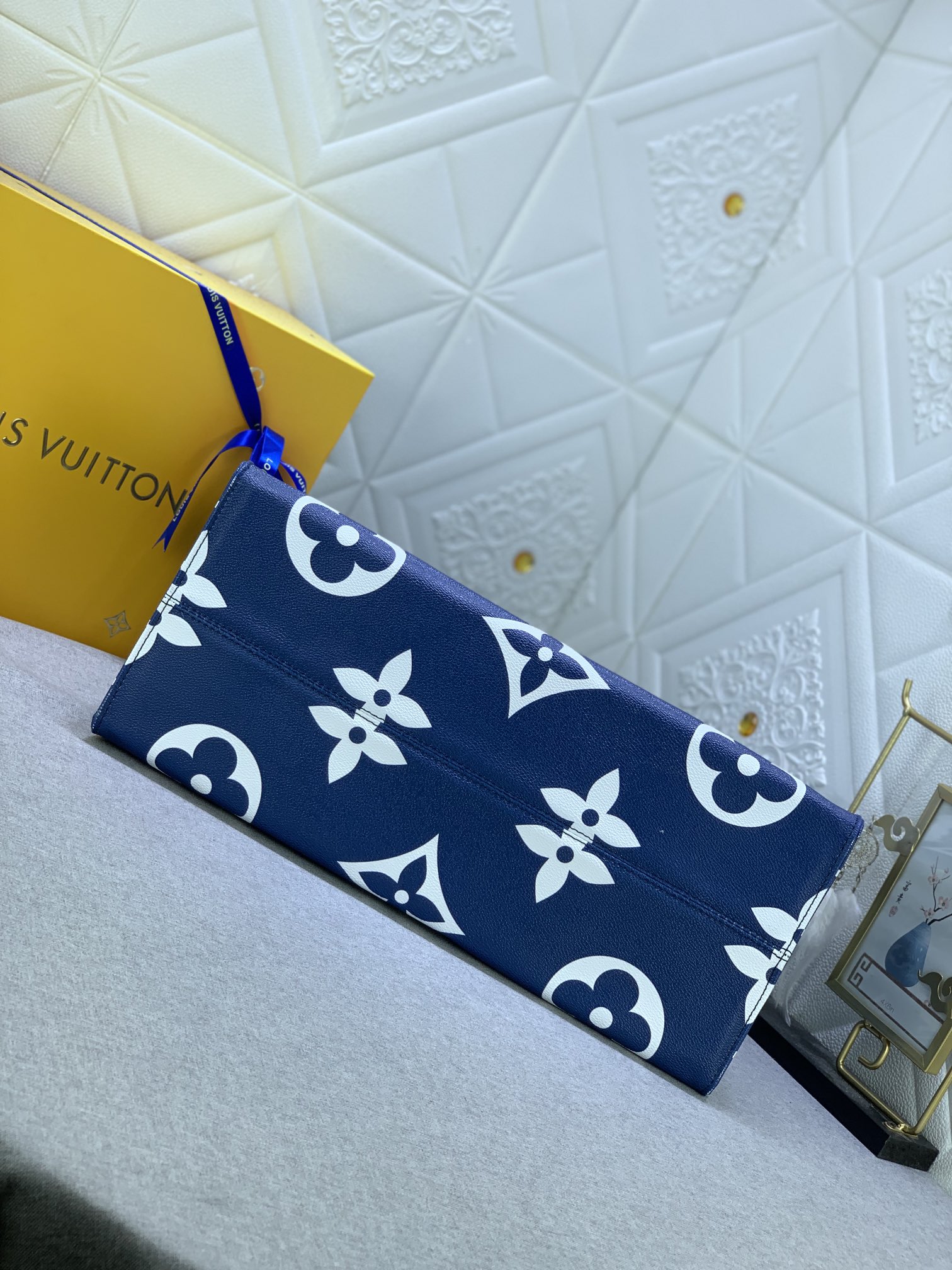 Louis Vuitton Classic Fashionable Tote Bag