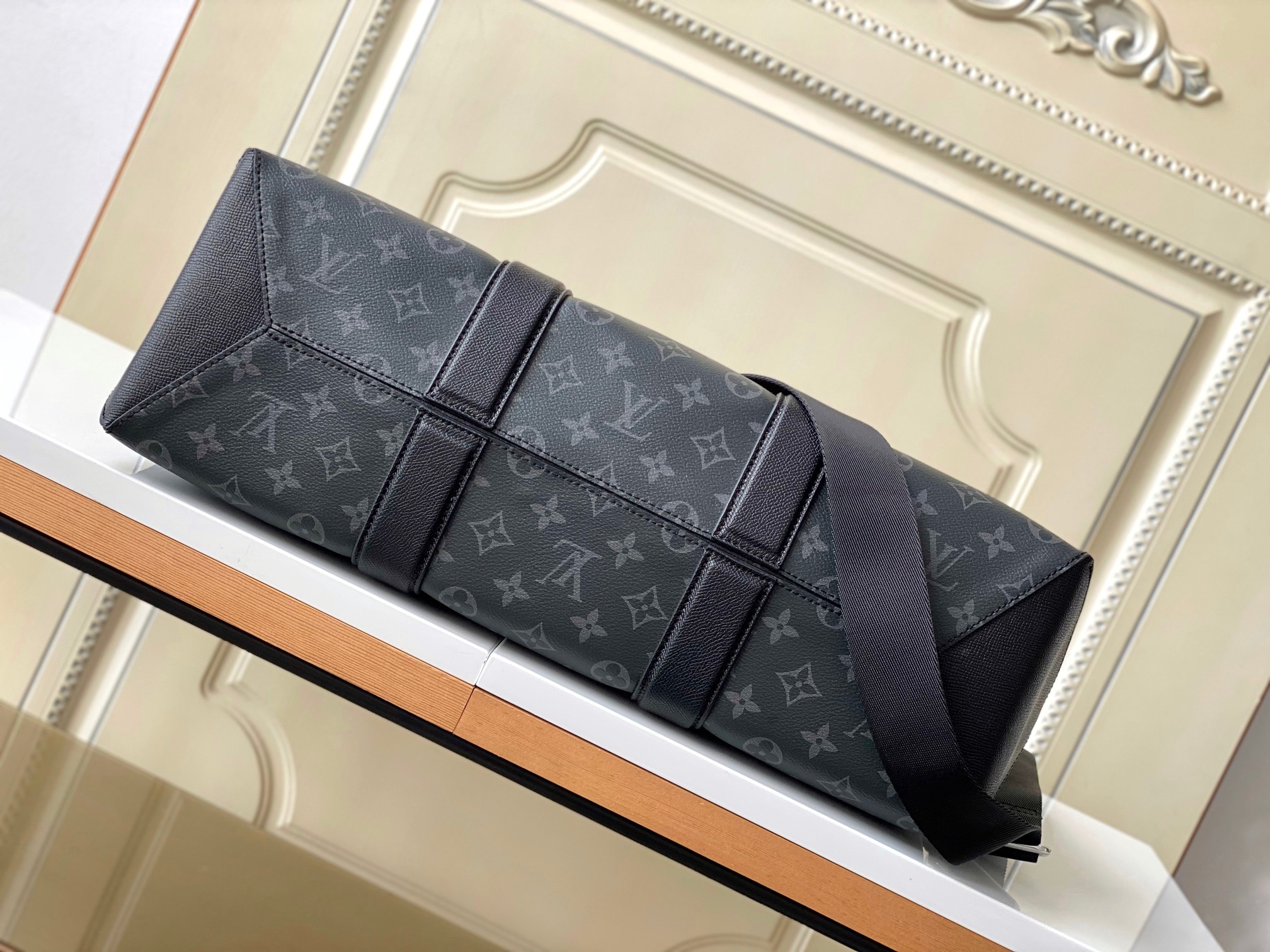 Louis Vuitton Classic Leather Tote Bag