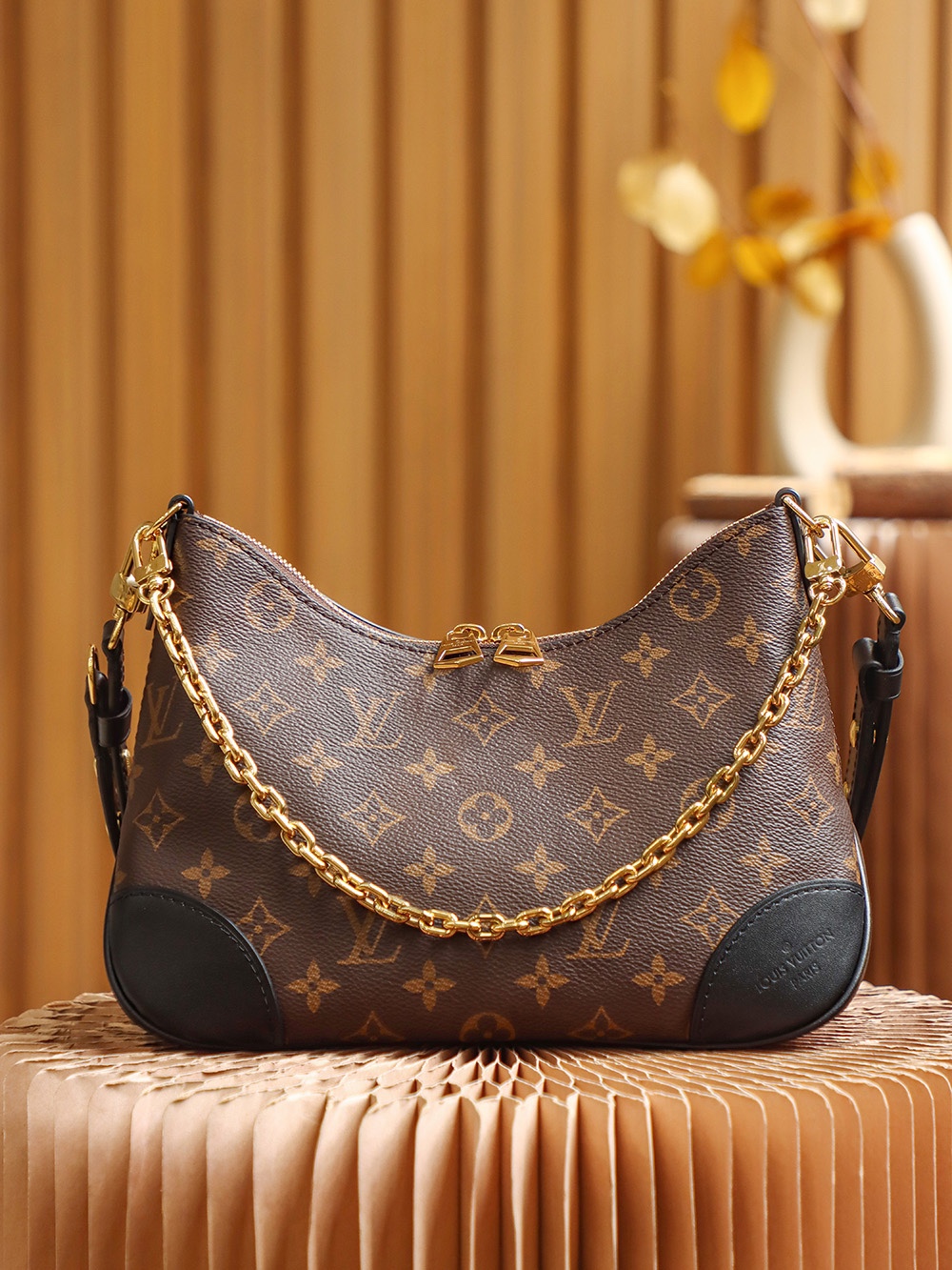 Louis Vuitton Classic Vintage-Inspired Underarm Bag