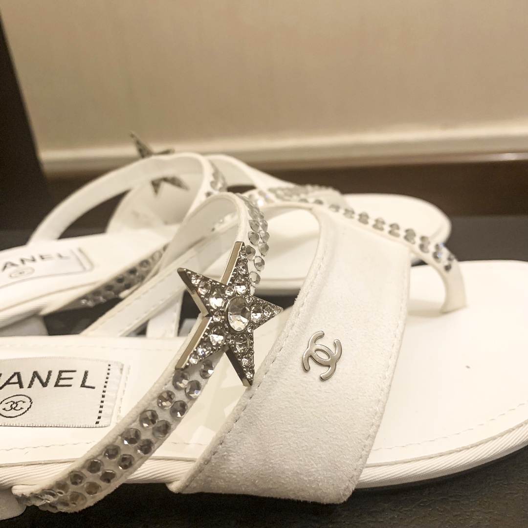 Chanel White Flip-Flops