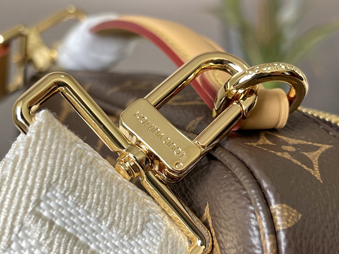 LV Classic Limited Edition Leather Monogram Handbag