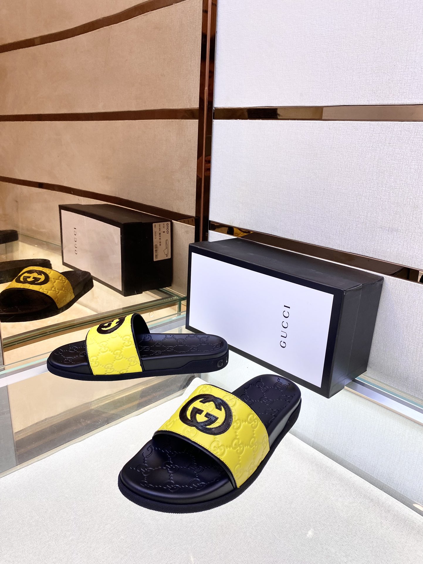 Gucci Casual Flat Sandals