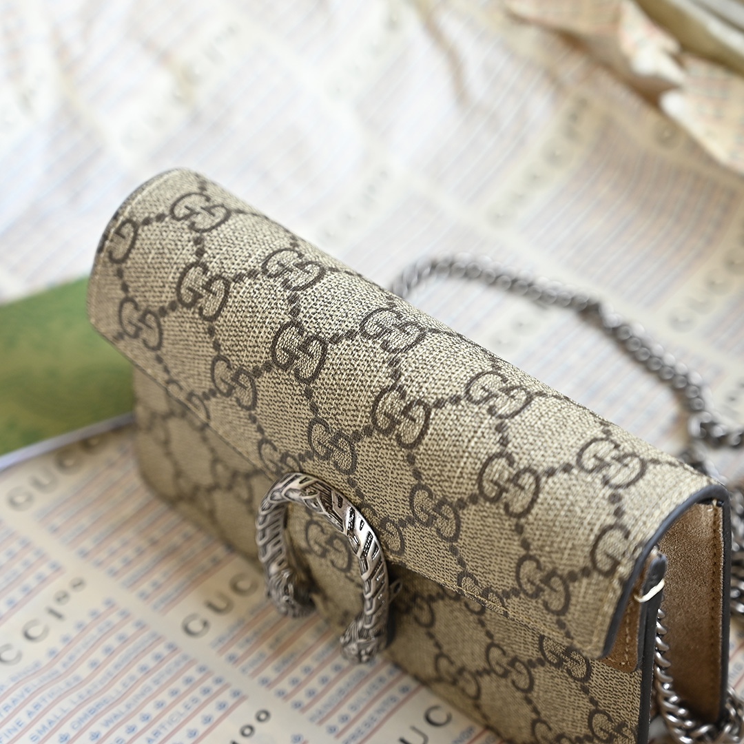 Gucci Classic Rich-Tone Leather Crossbody/Shoulder Bag