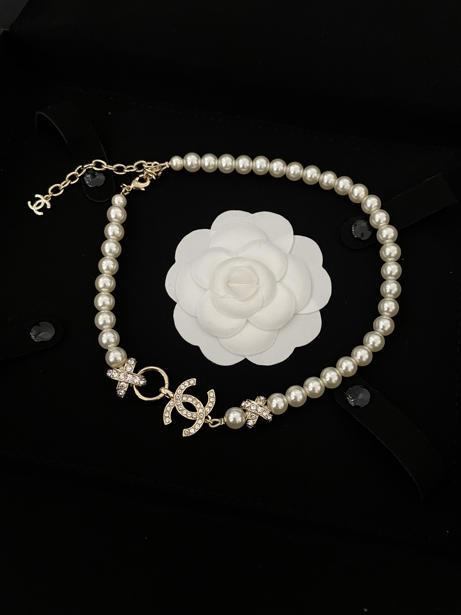 Chanel pearl necklace