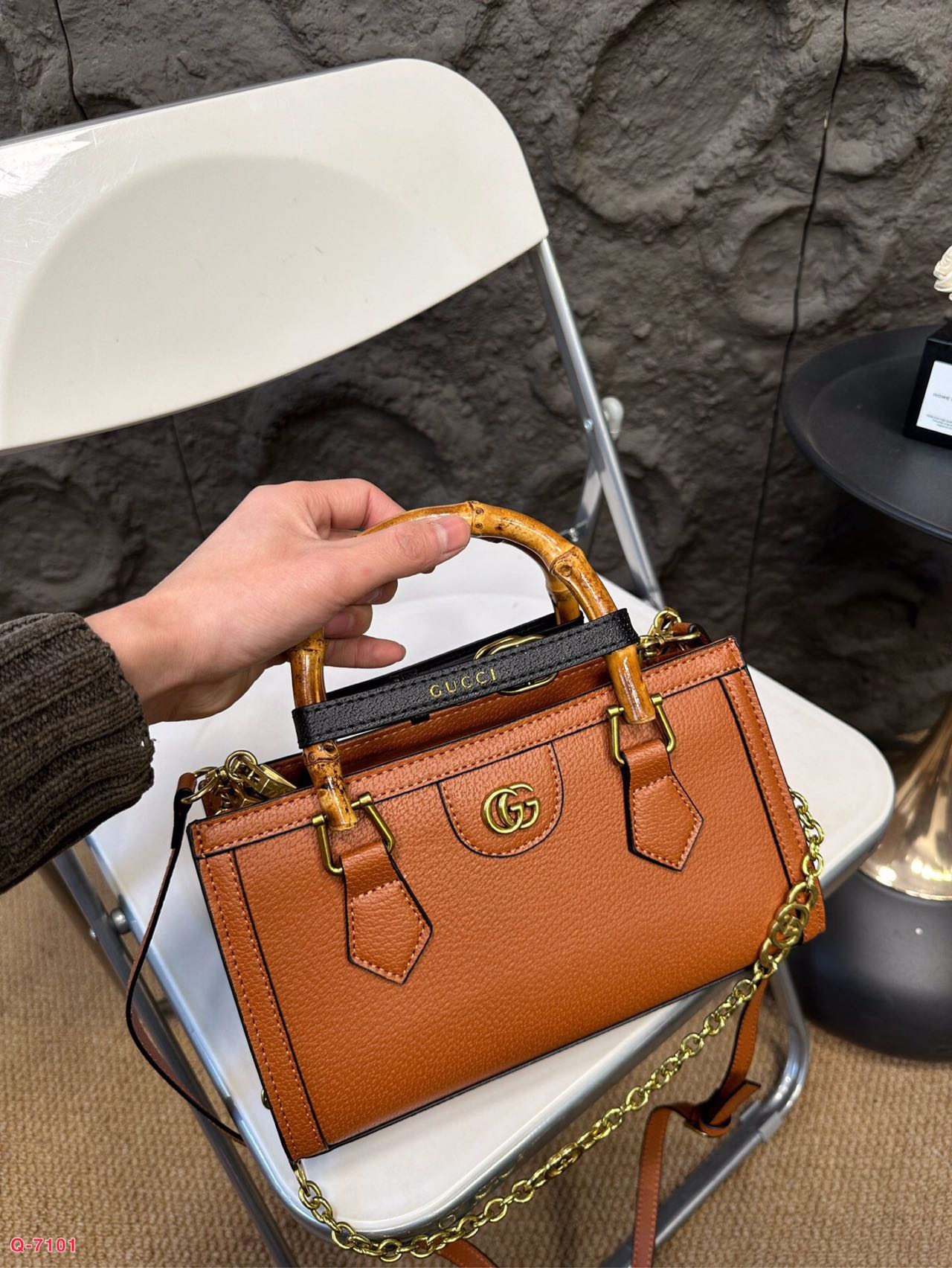 Gucci Top Grade Cowhide Crossbody & Handbag