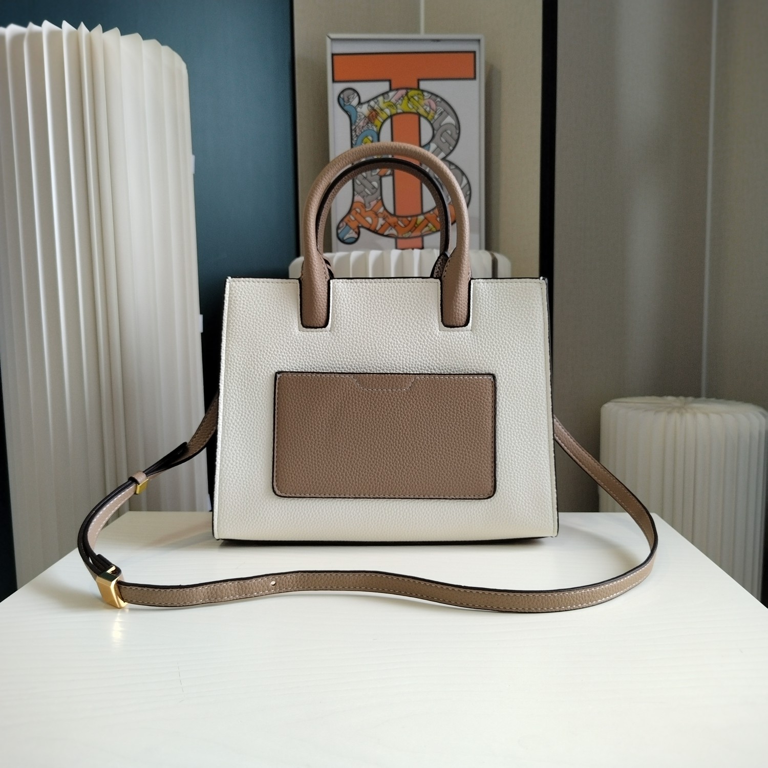 Burberry Leather Elegant Handbag