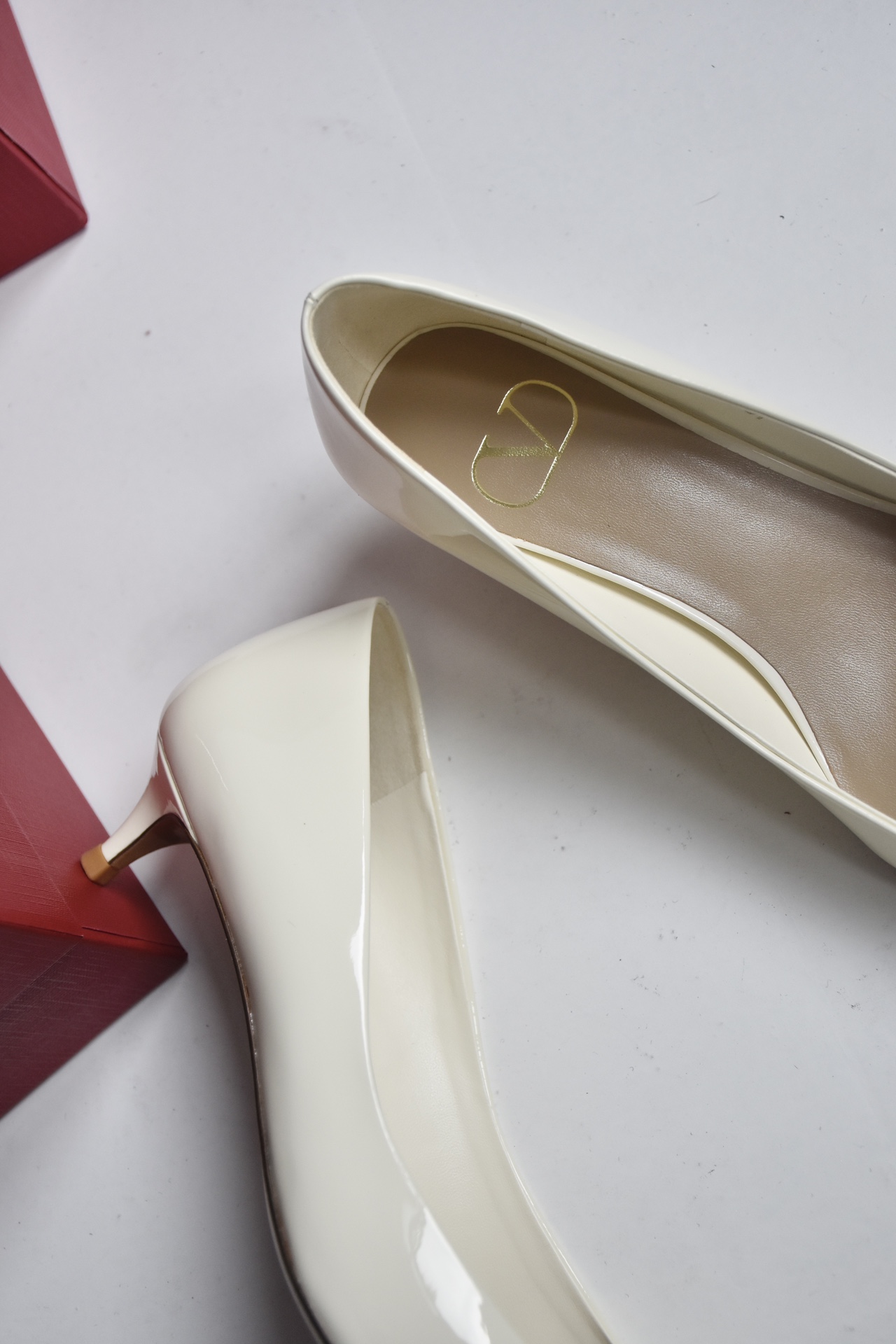 Valentino Classic Patent Leather High Heels (4cm/8 cm)