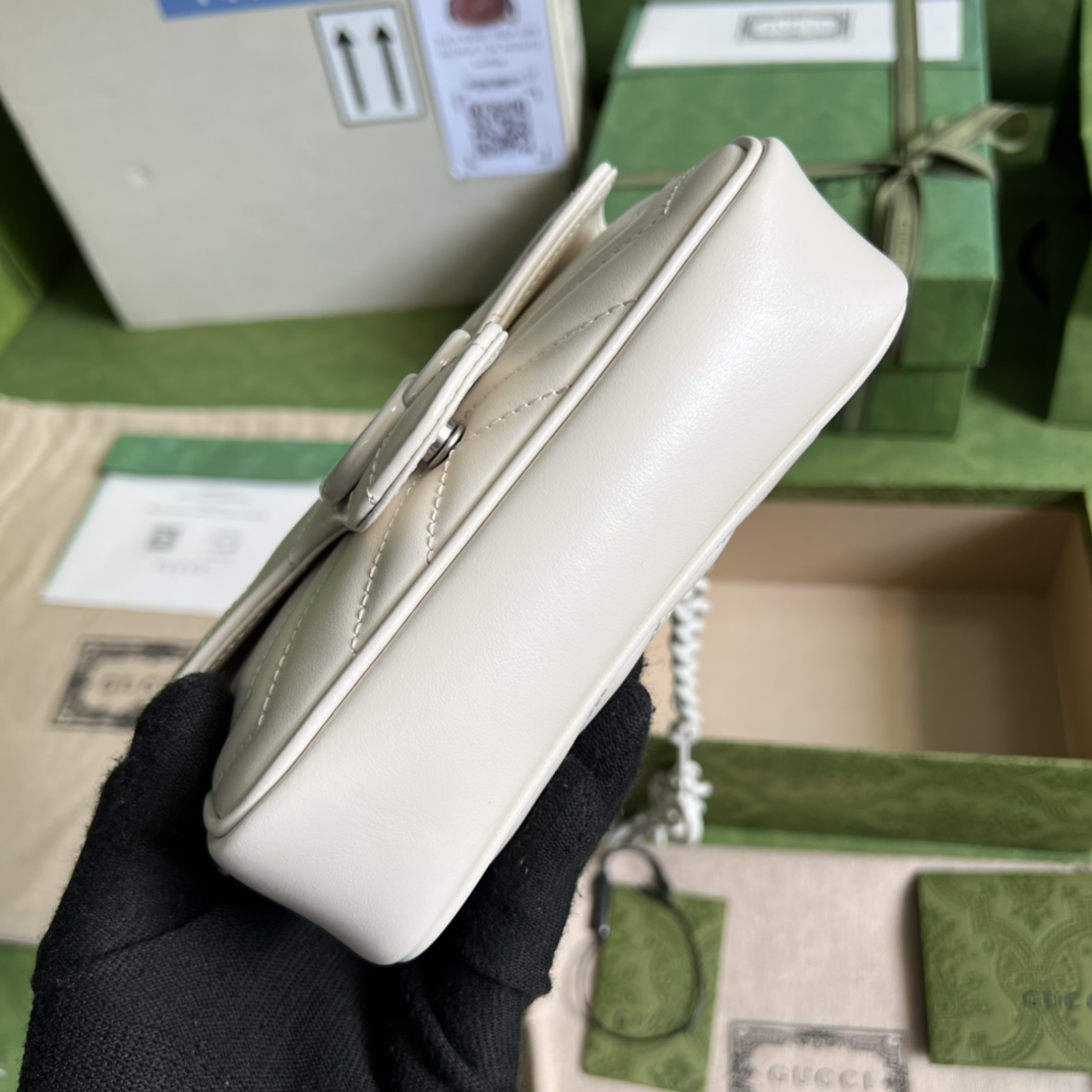 Gucci Lambskin Chain Bag