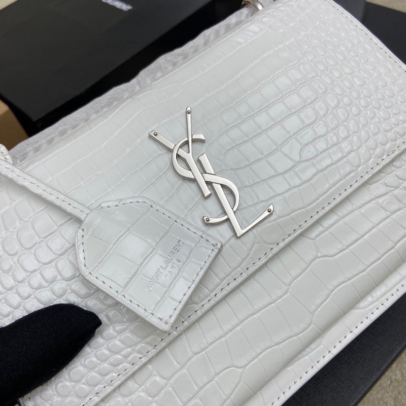 Saint Laurent Classic Chain Shoulder/Crossbody Bag in White for Women