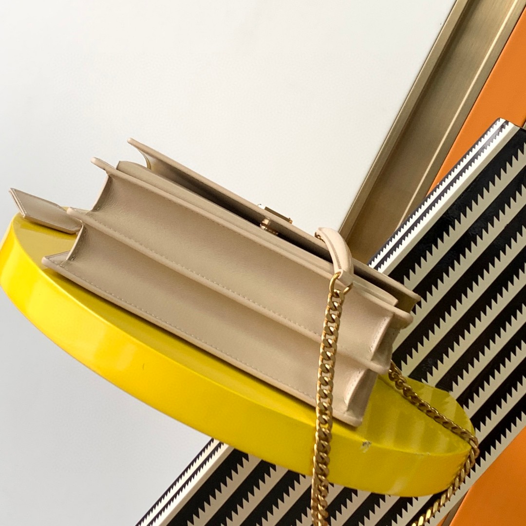 Saint Laurent Classic Chain Shoulder/Crossbody Bag for Women