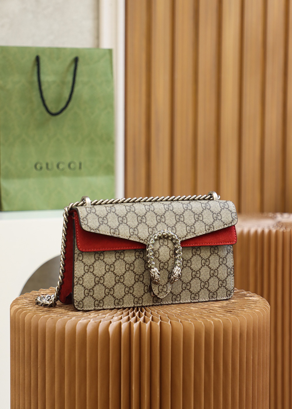 Gucci First-Layer Cowhide Crossbody/Shoulder Bag