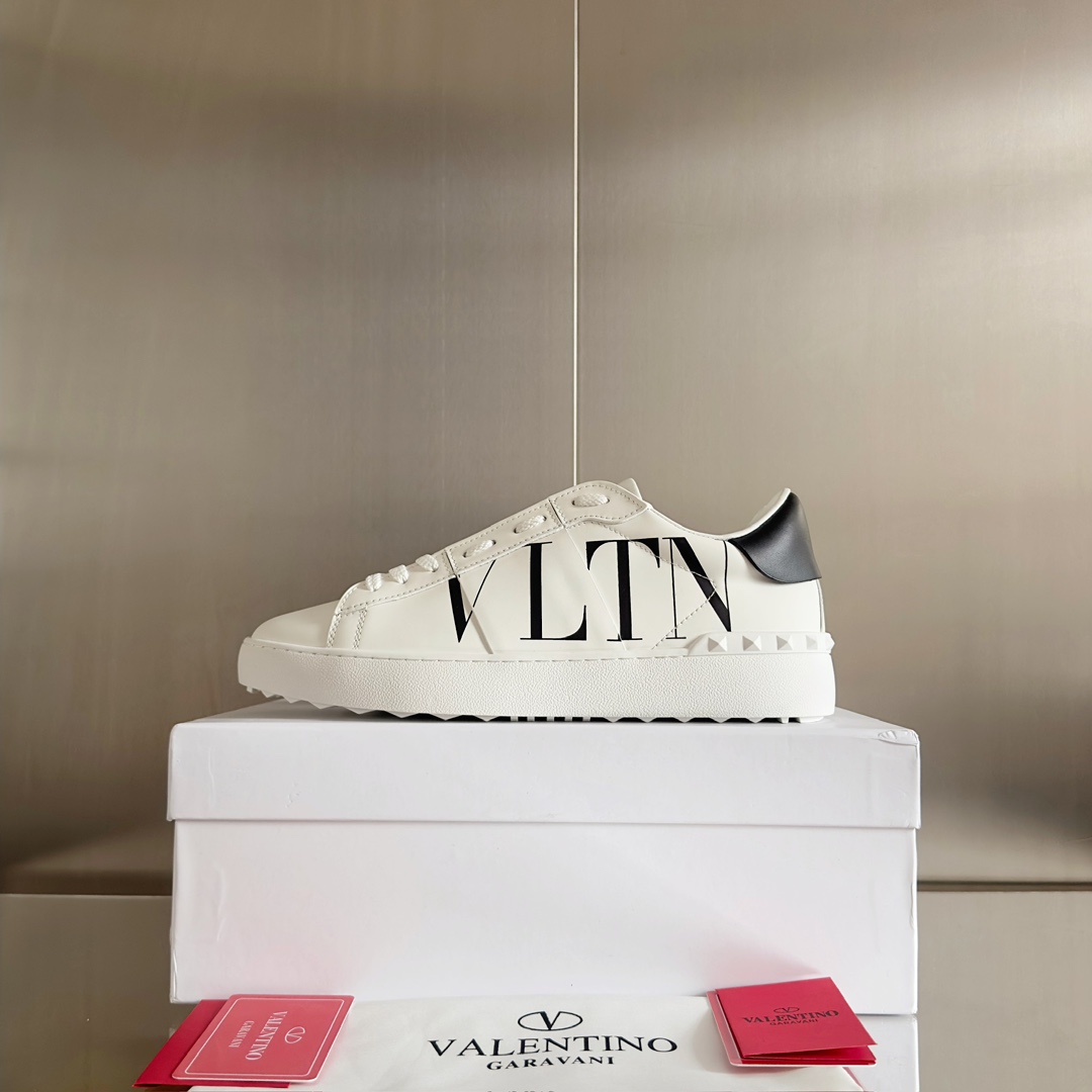 Valentino Rockstud Untitled Spike White Sneakers