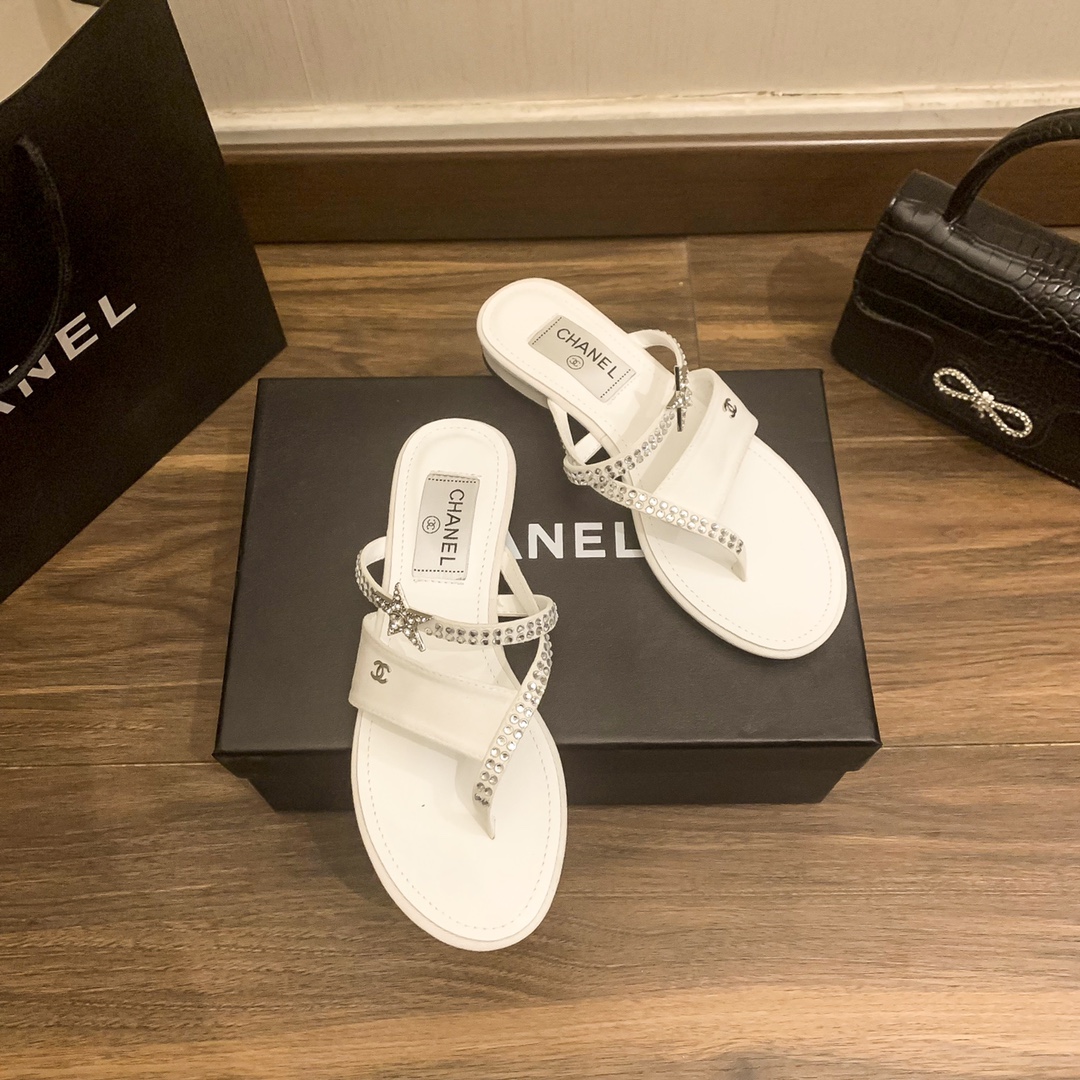 Chanel White Flip-Flops
