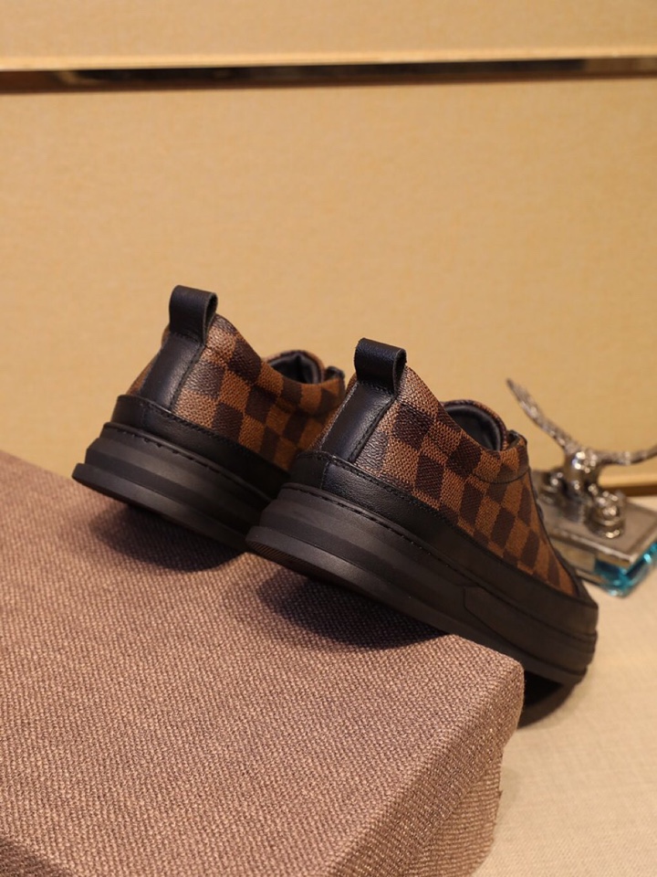 Gucci Vintage Sneakers