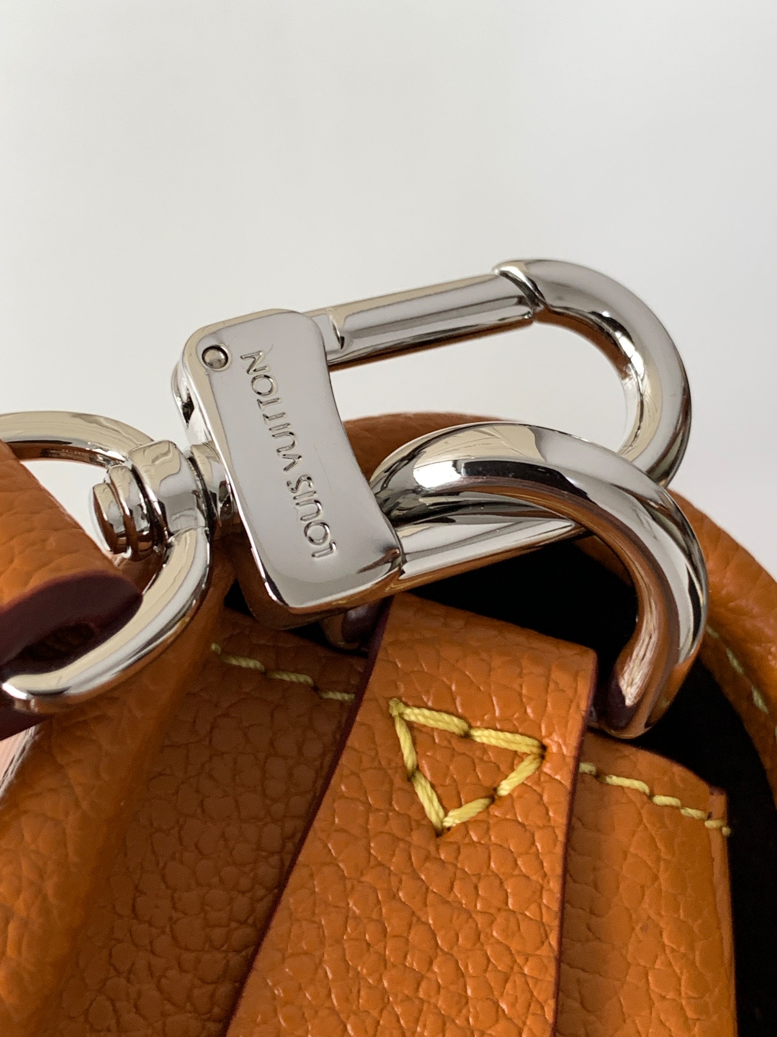 Louis Vuitton Glossy brown Leather Clutch Bag