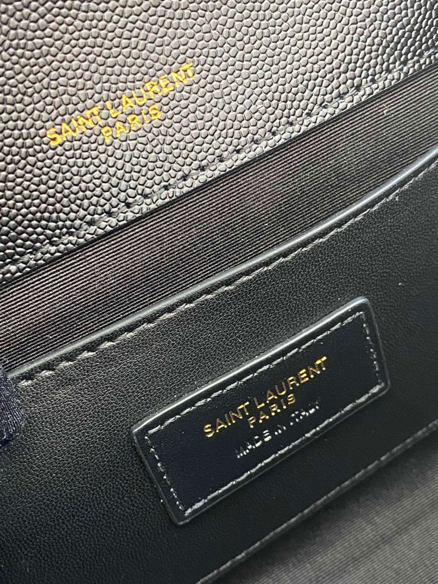 Saint Laurent Classic Chain Shoulder/Crossbody Bag for Women  in Black