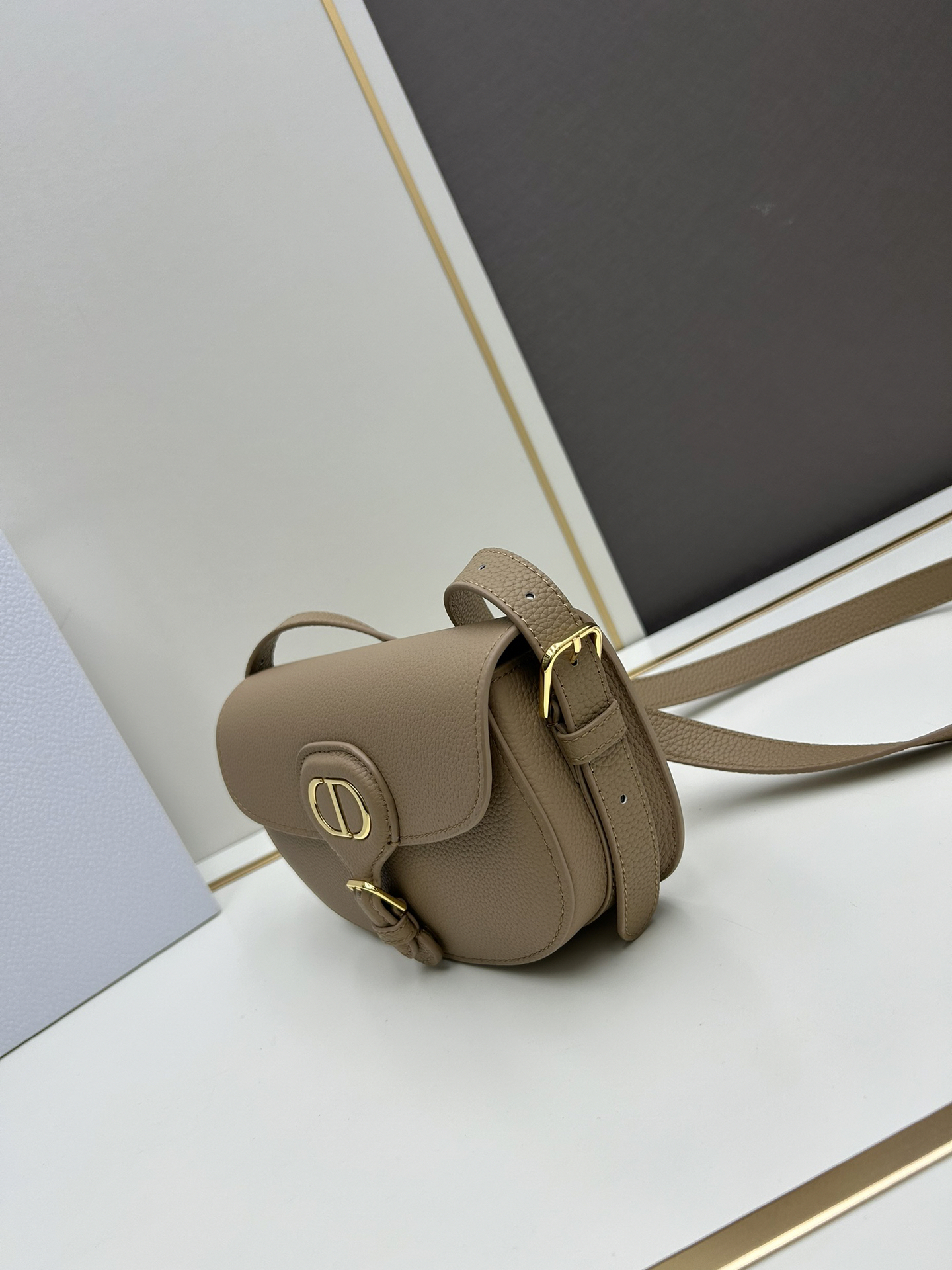 DIOR First-Layer Cowhide Saddle Bag