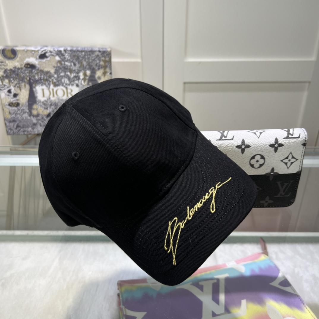 Balenciaga Cap