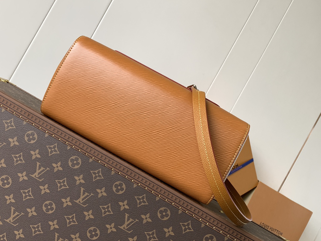 LV Marelle Tote Medium Handbag in Top-Grain Leather