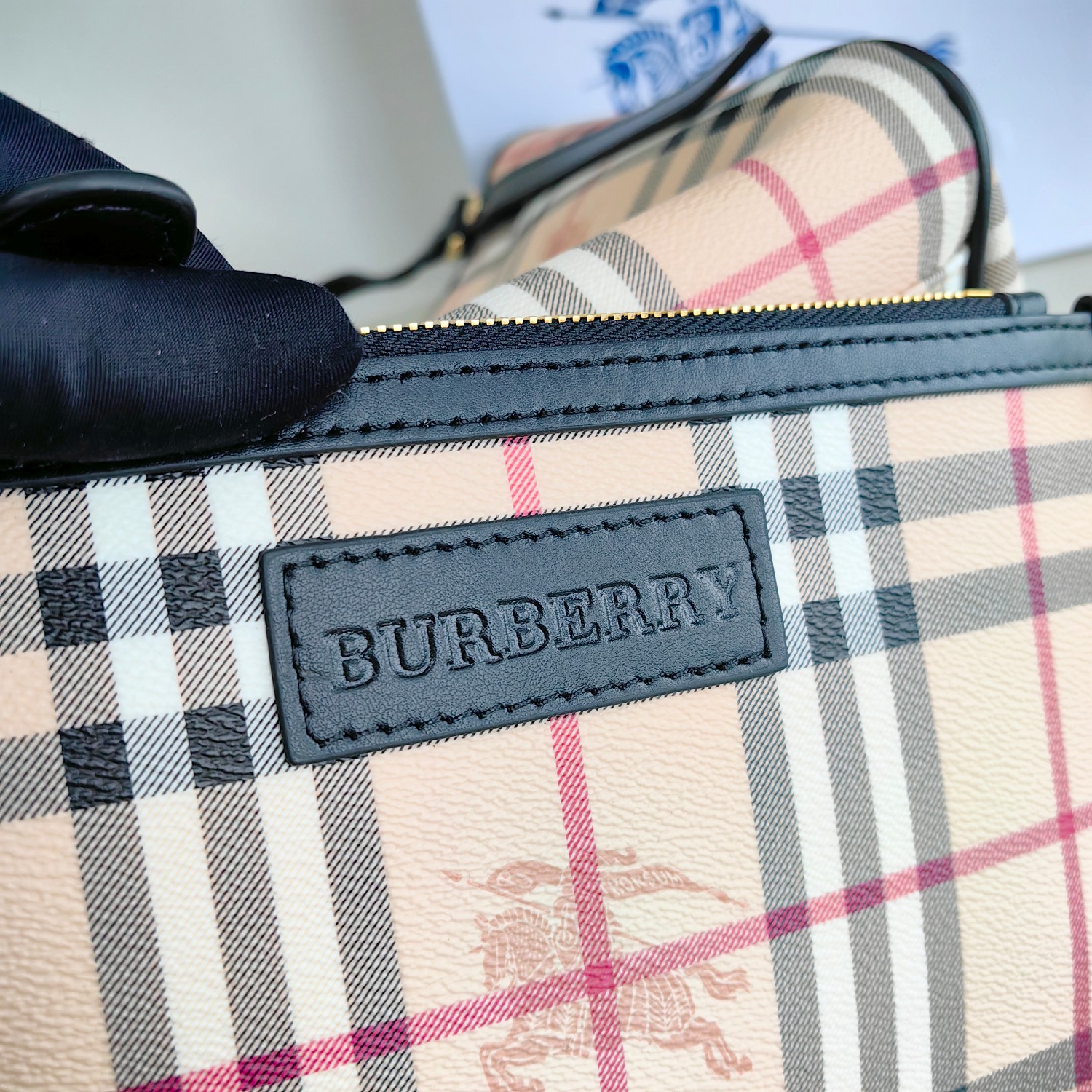 Burberry's Most Classic Matching Tote Bag