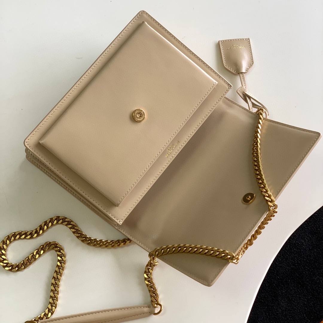 Saint Laurent Classic Chain Shoulder/Crossbody Bag for Women