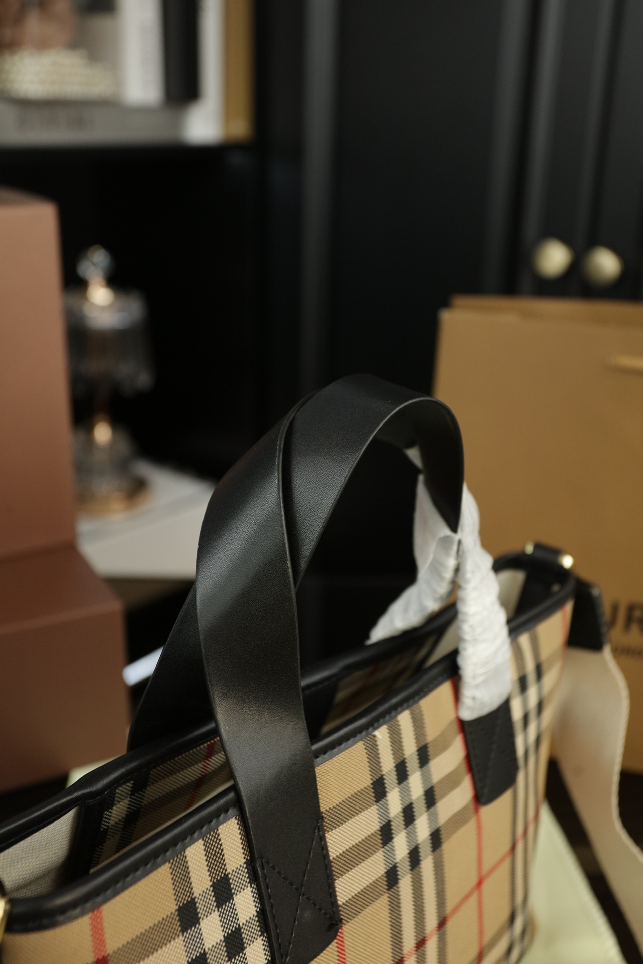 Burberry Tote Bag Shopping Bag Handbag