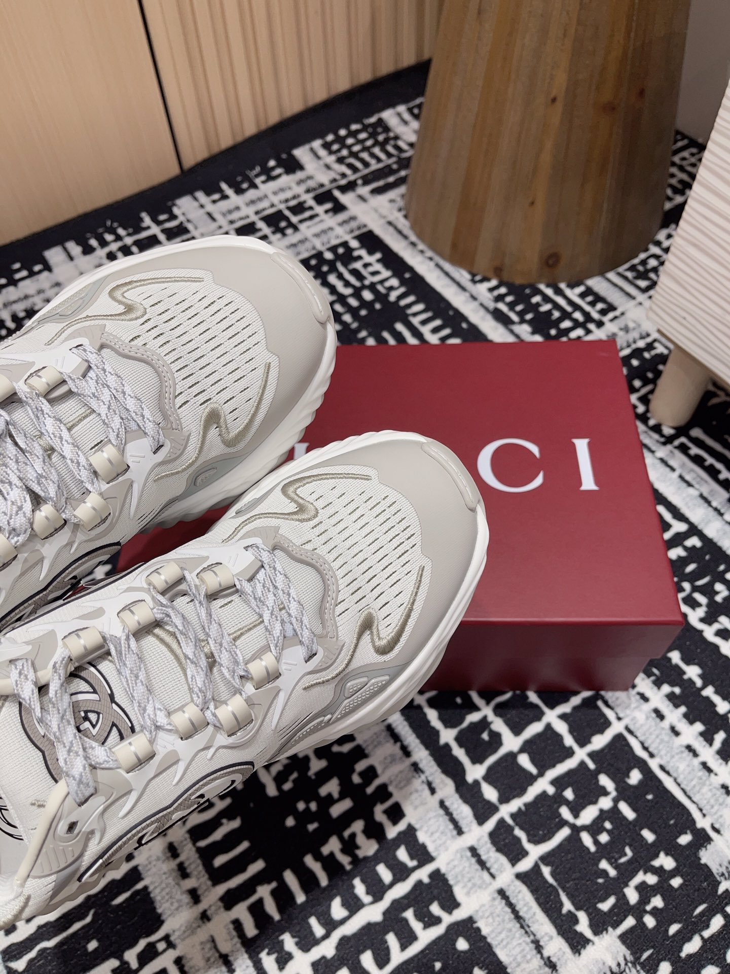 Gucci Ripple Sneakers
