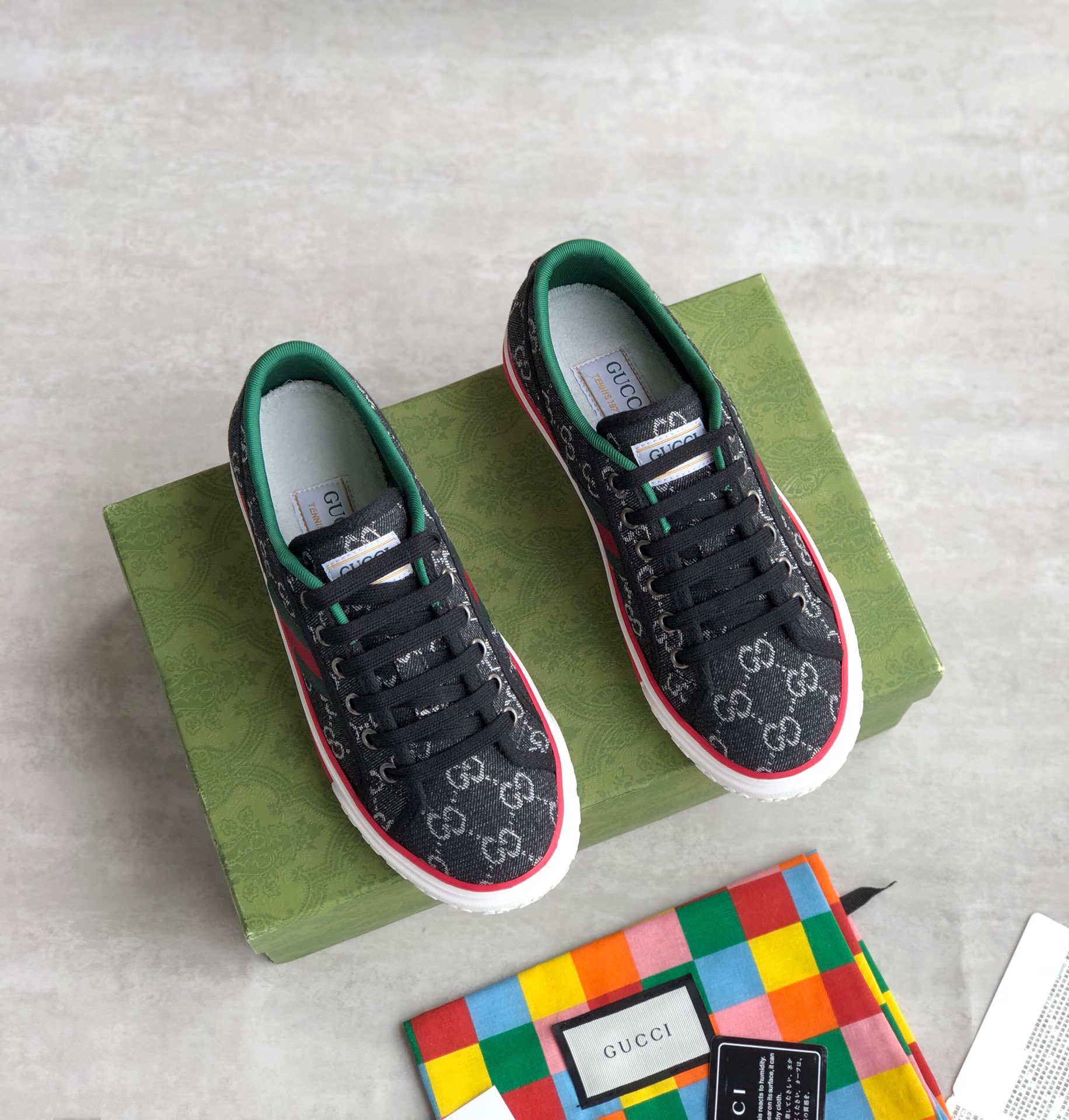 Gucci Classic Leather Sneakers/Flat Shoes