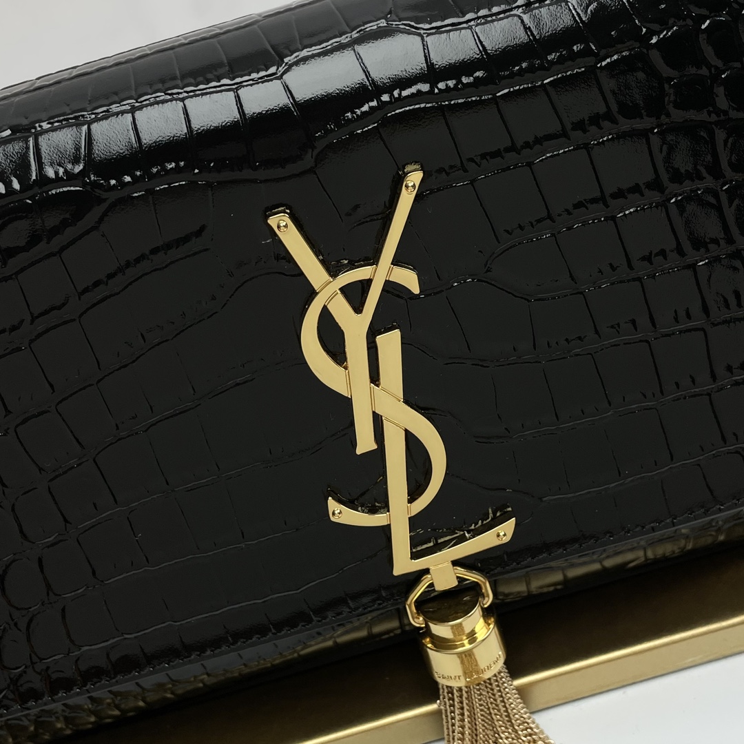 Saint Laurent Classic Chain Shoulder/Crossbody Bag for Women  in Black