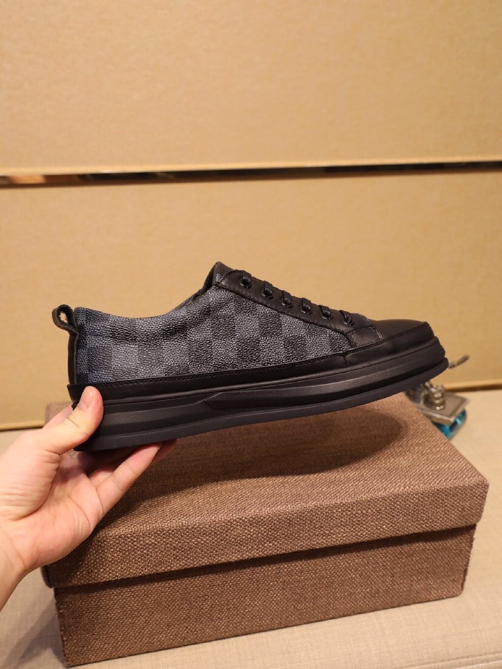 Gucci Vintage Sneakers