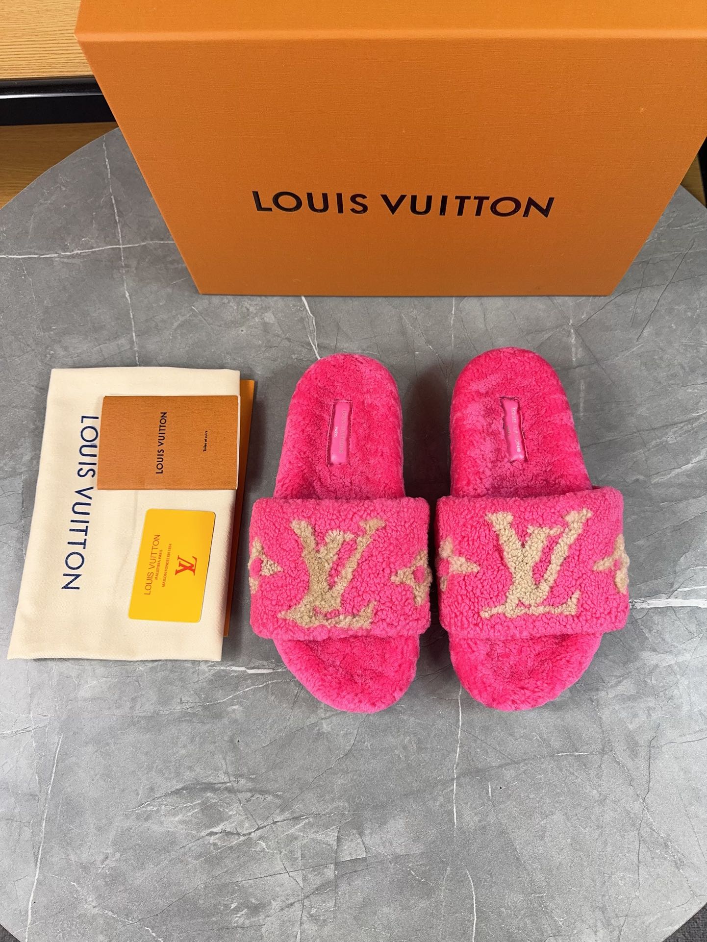 LV Woolen Slippers