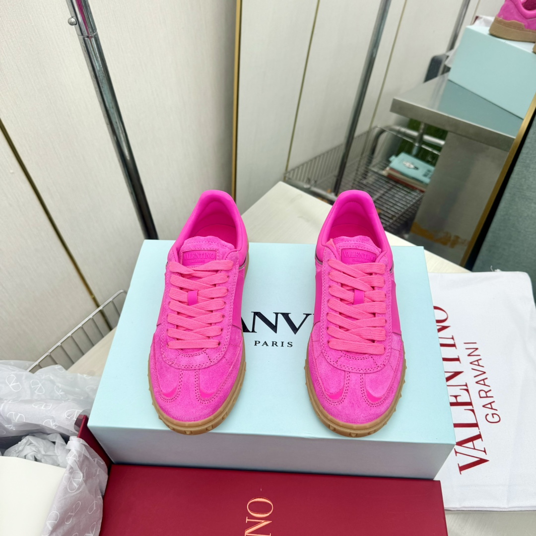Valentino ONE STUD 2024 New Arrival Calfskin Lace-Up Trainer Sneakers