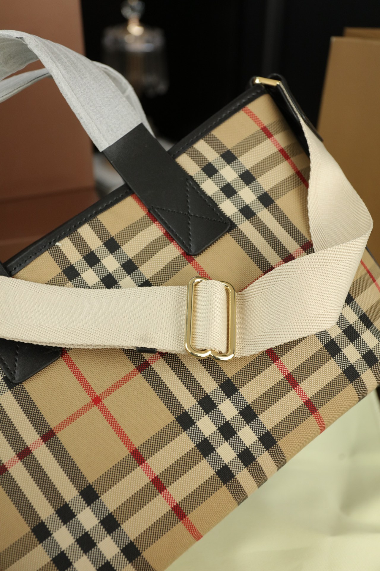 Burberry Tote Bag Shopping Bag Handbag