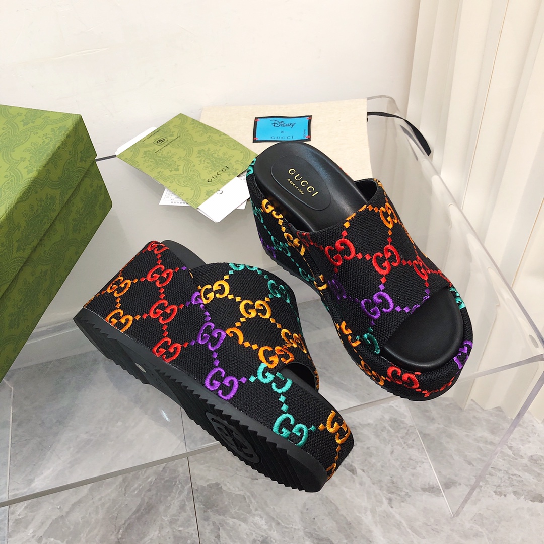 Gucci Thick-Soled Platform Slippers