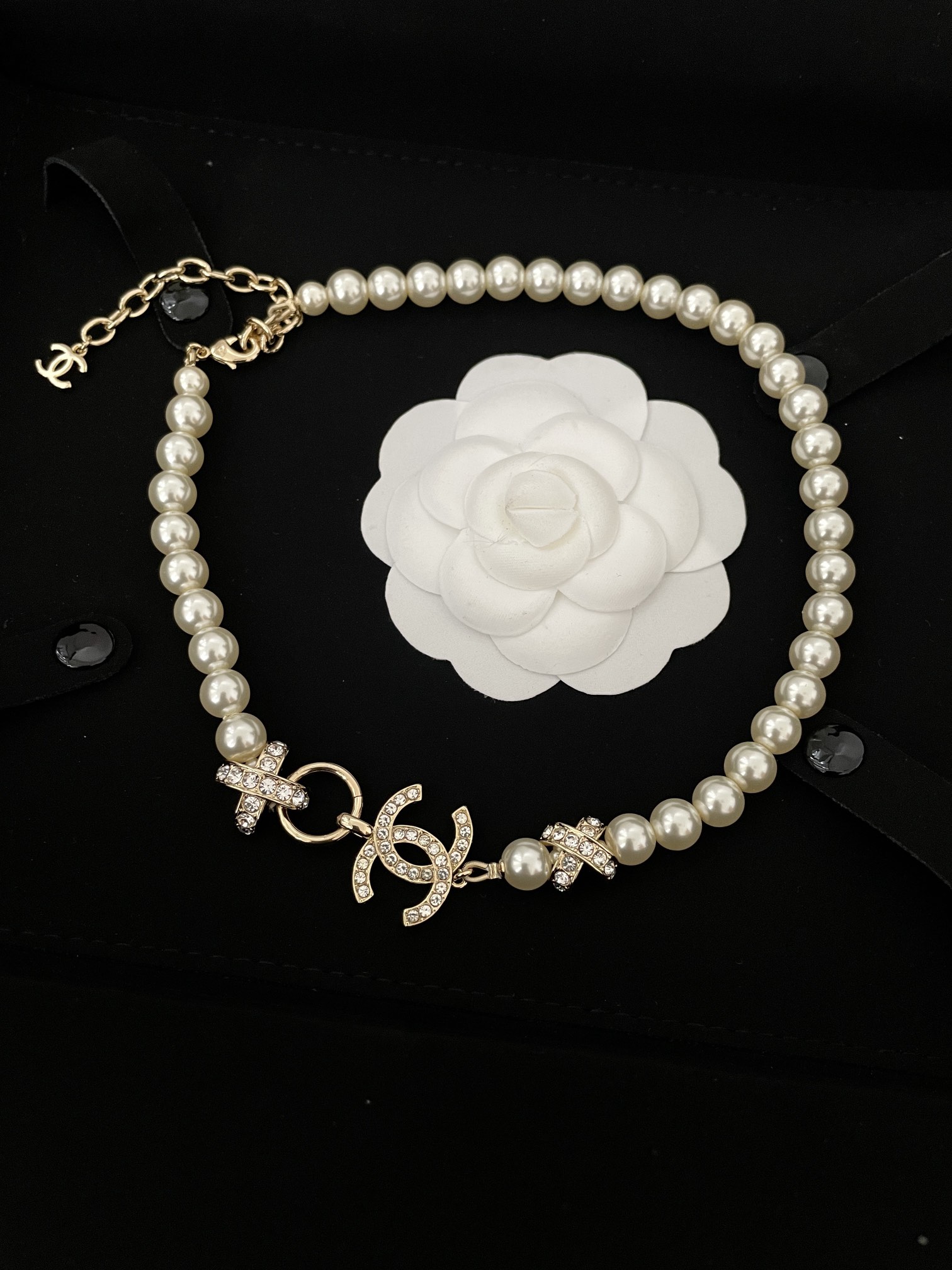 Chanel pearl necklace