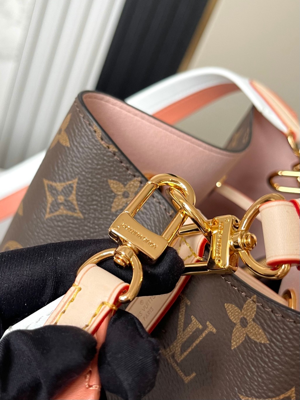 LV classic Monogram handbag
