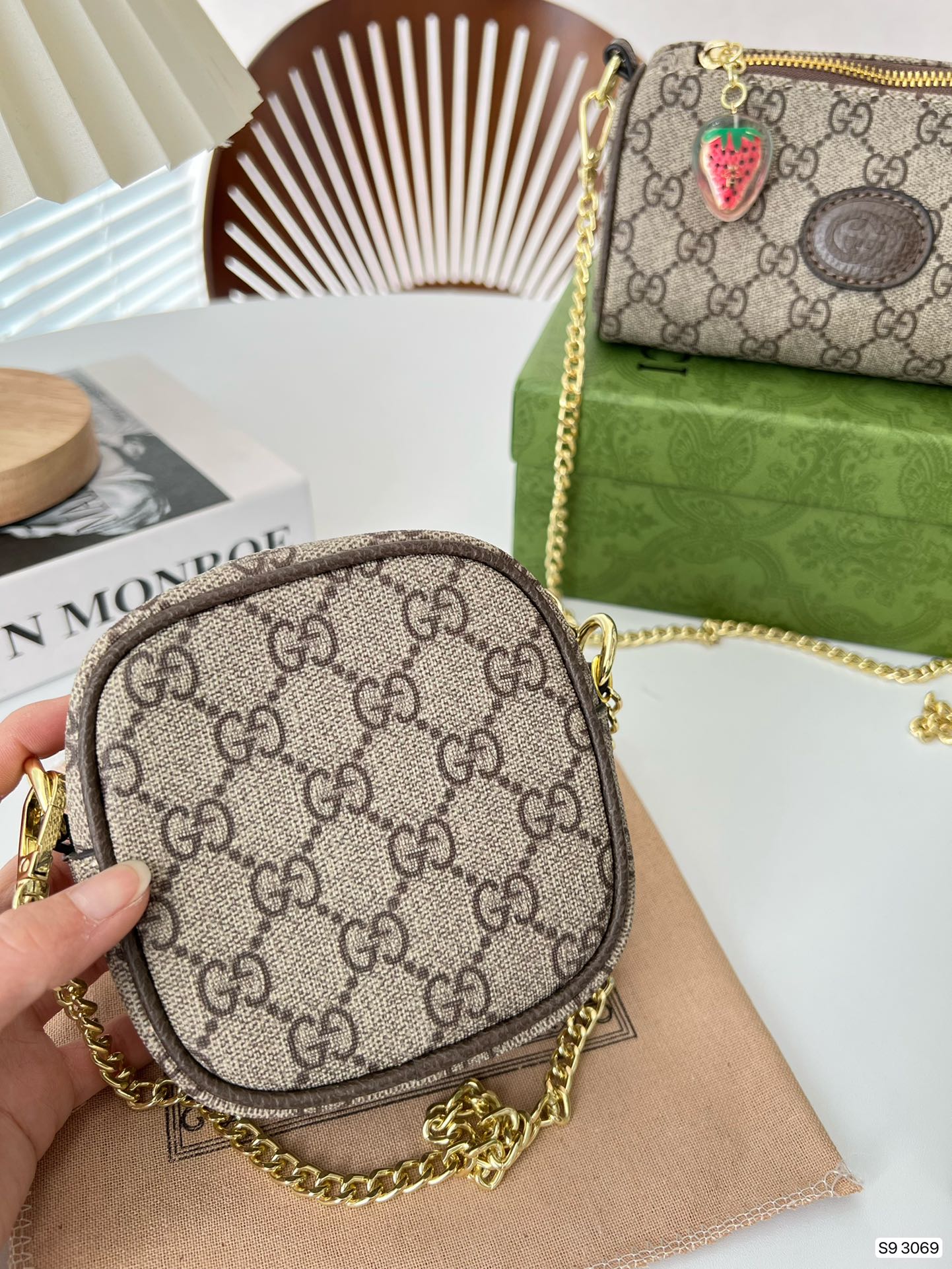 Gucci Classic Print Square Chain Bag