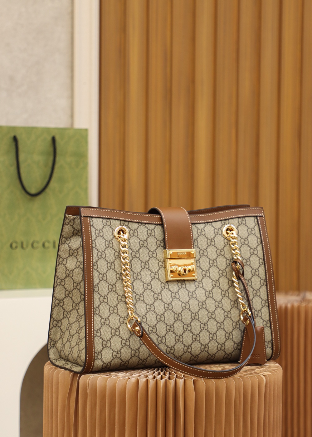 Gucci Classic Vintage-Inspired Leather Large Tote Bag