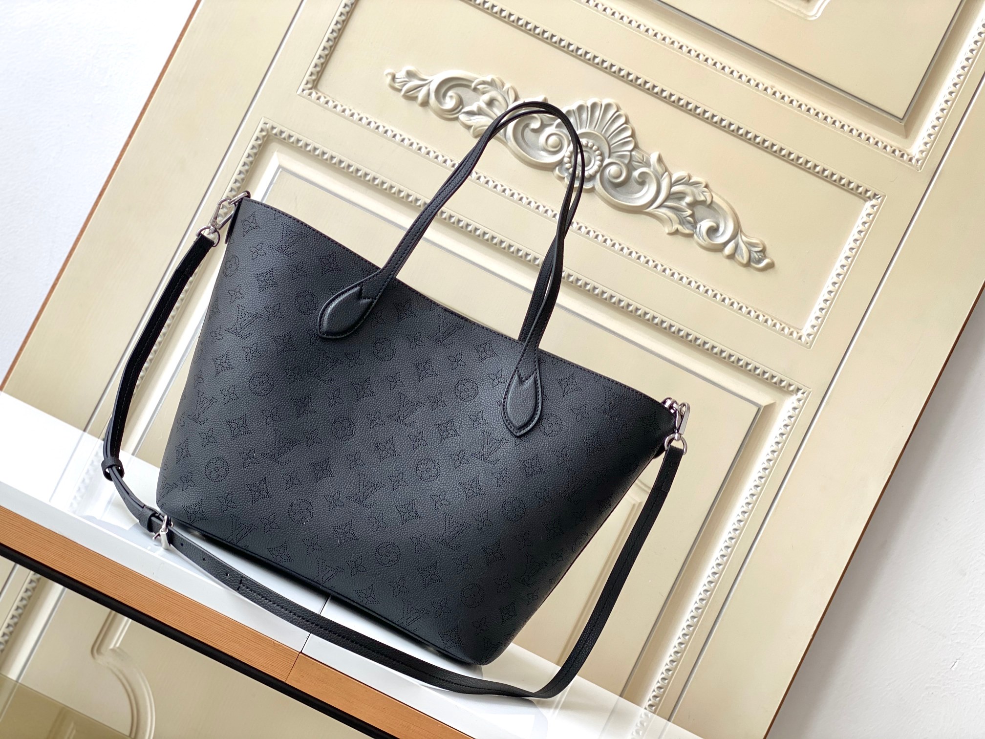 Louis Vuitton Classic Leather Tote Bag
