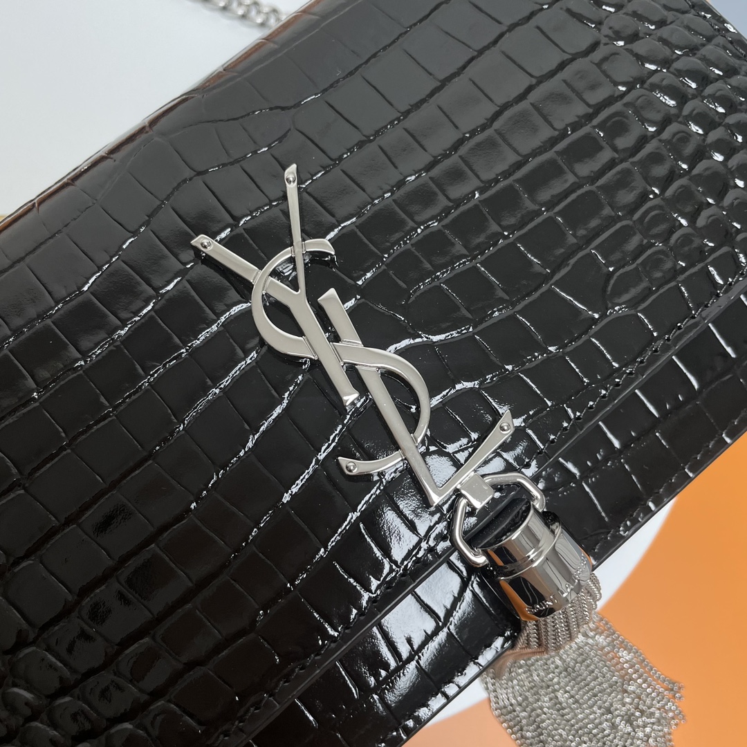 Saint Laurent Classic Chain Shoulder/Crossbody Bag for Women  in Black