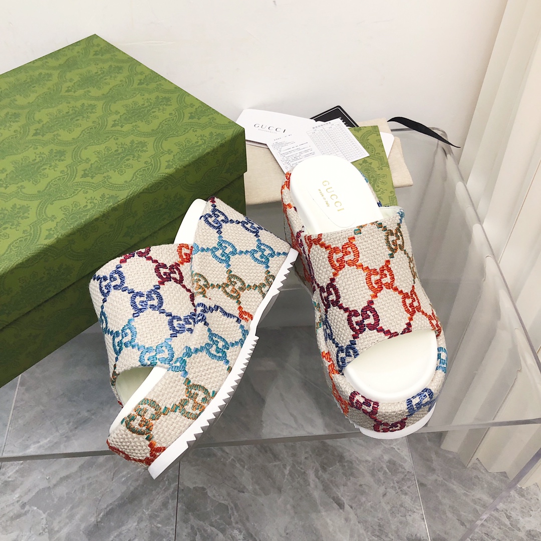 Gucci Thick-Soled Platform Slippers