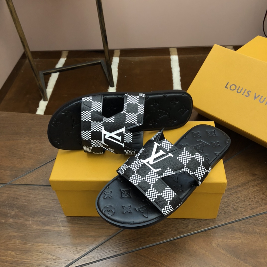 LV Fashionable Classic Versatile Leather Slippers