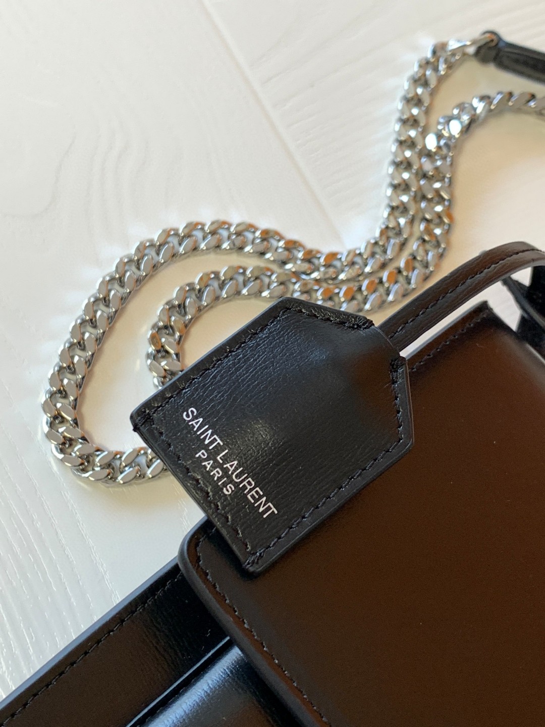 Saint Laurent Classic Chain Shoulder/Crossbody Bag for Women  in Black