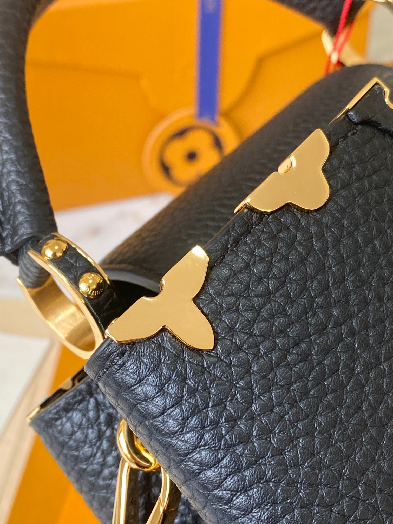 Louis Vuitton Capucines Flower Crown Handbag（Three Sizes）