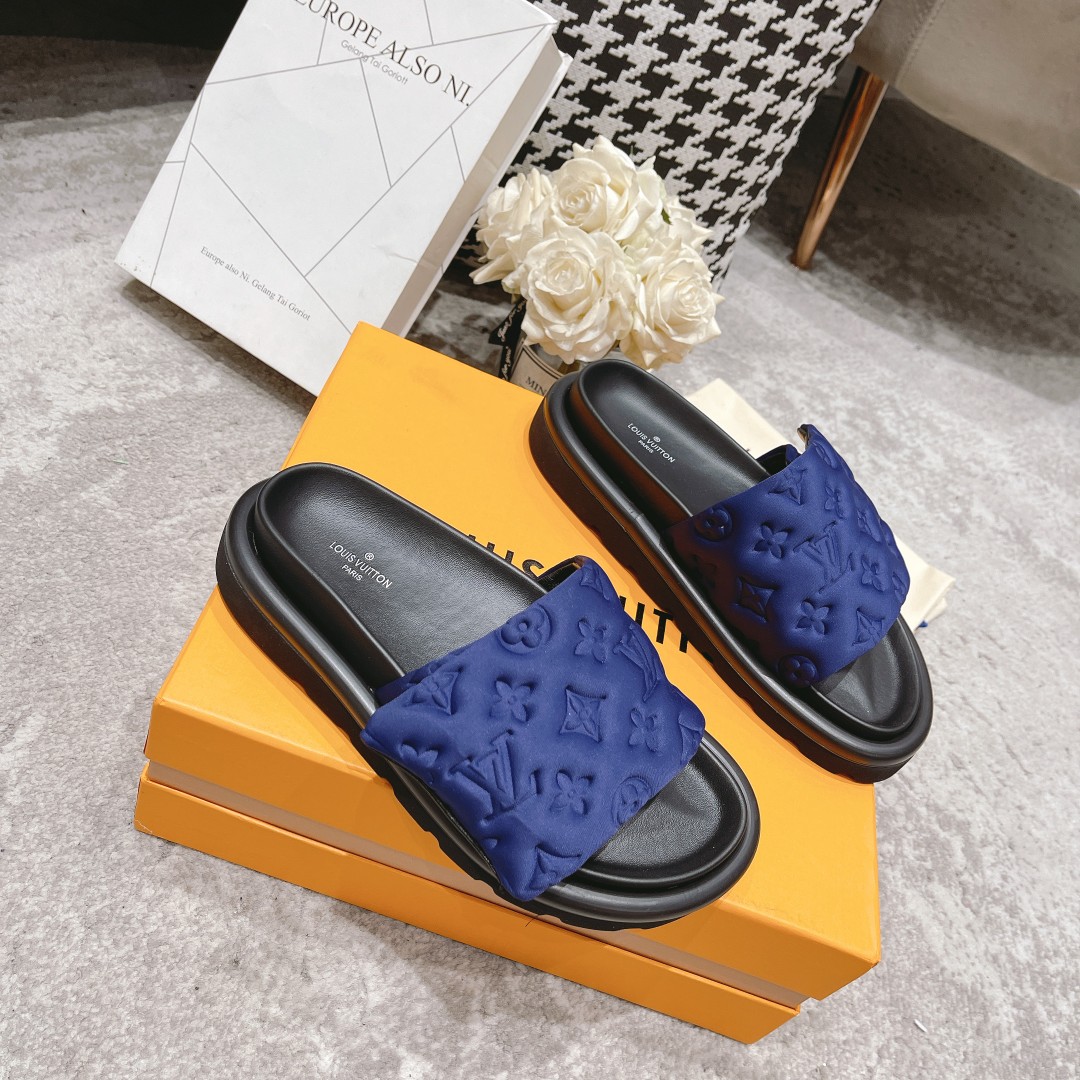 LV Fashionable Classic Versatile Leather Slippers