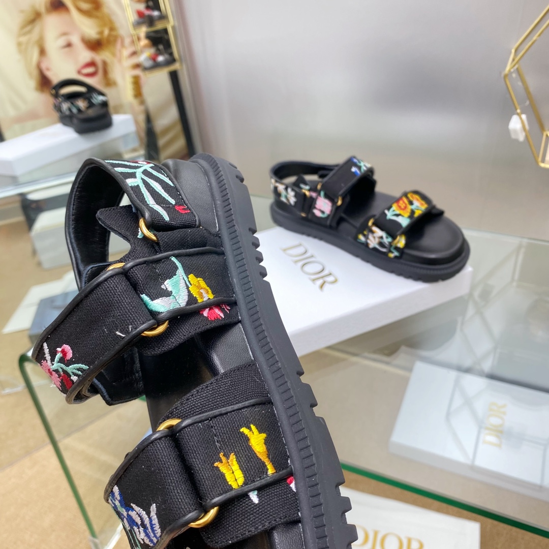 Dior Act Black sandals