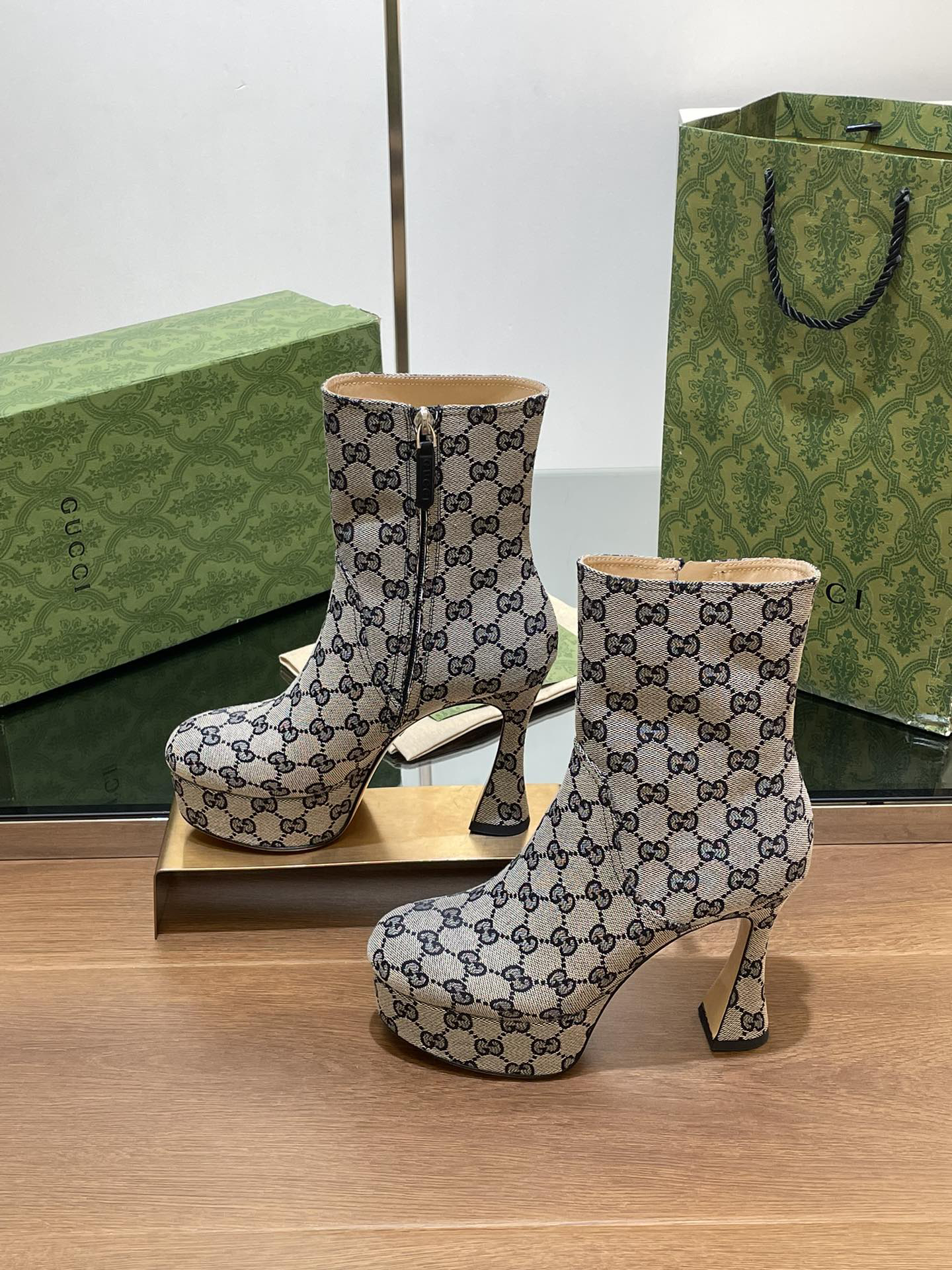 Gucci High-Heel Thick-Soled Platform Waterproof Boots