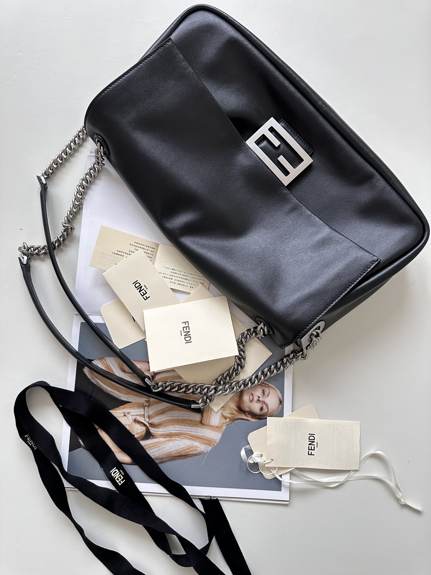 Fendi Baguette Large Chain Handbag