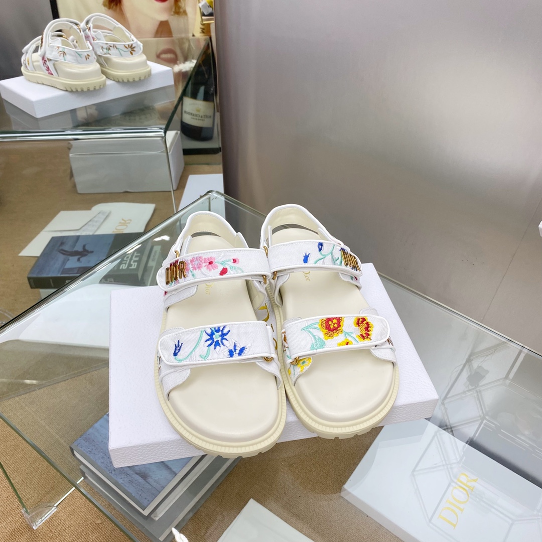 Dior Act sandals